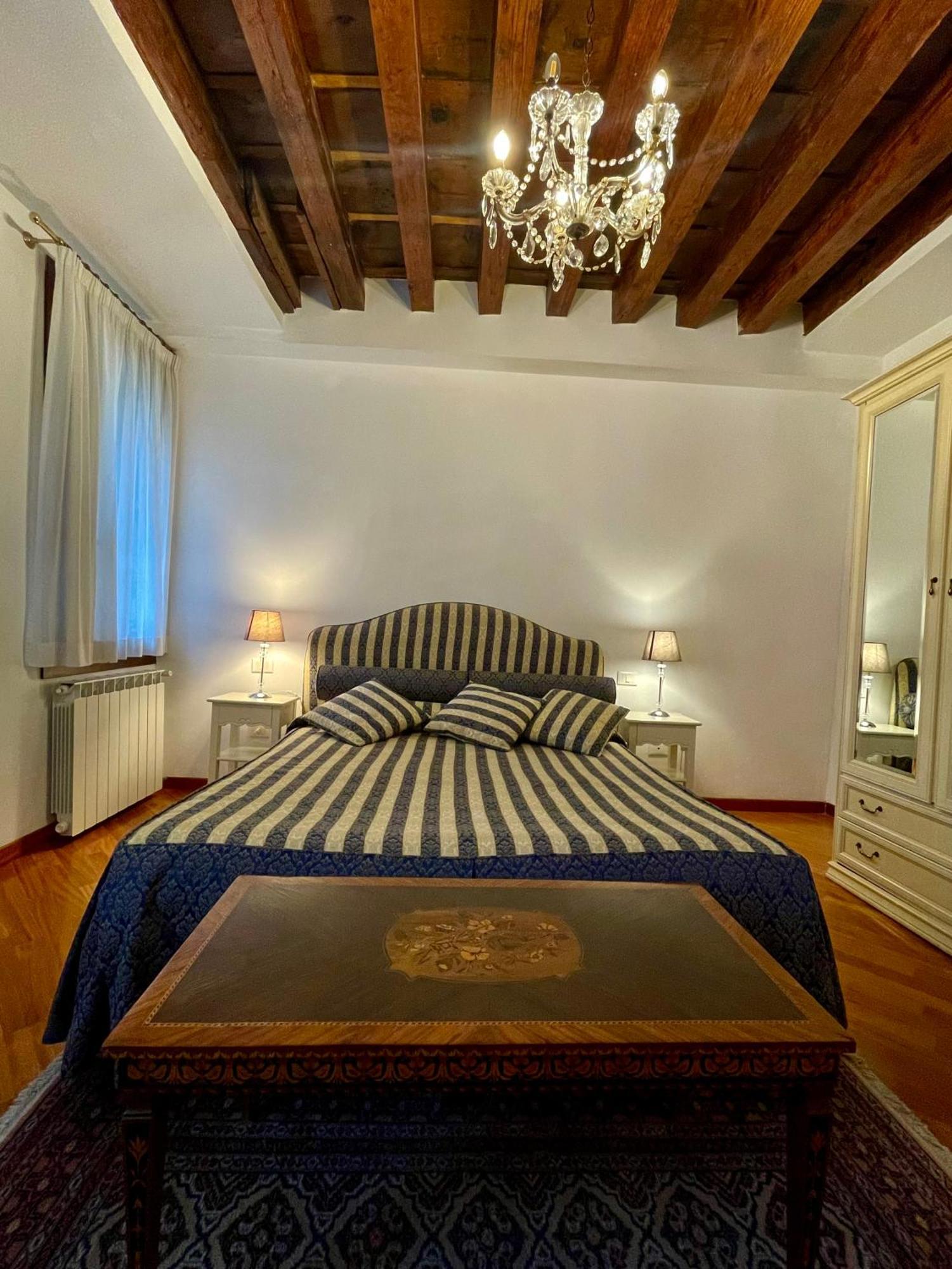 Furlani Apartment 4 Venesia Bagian luar foto
