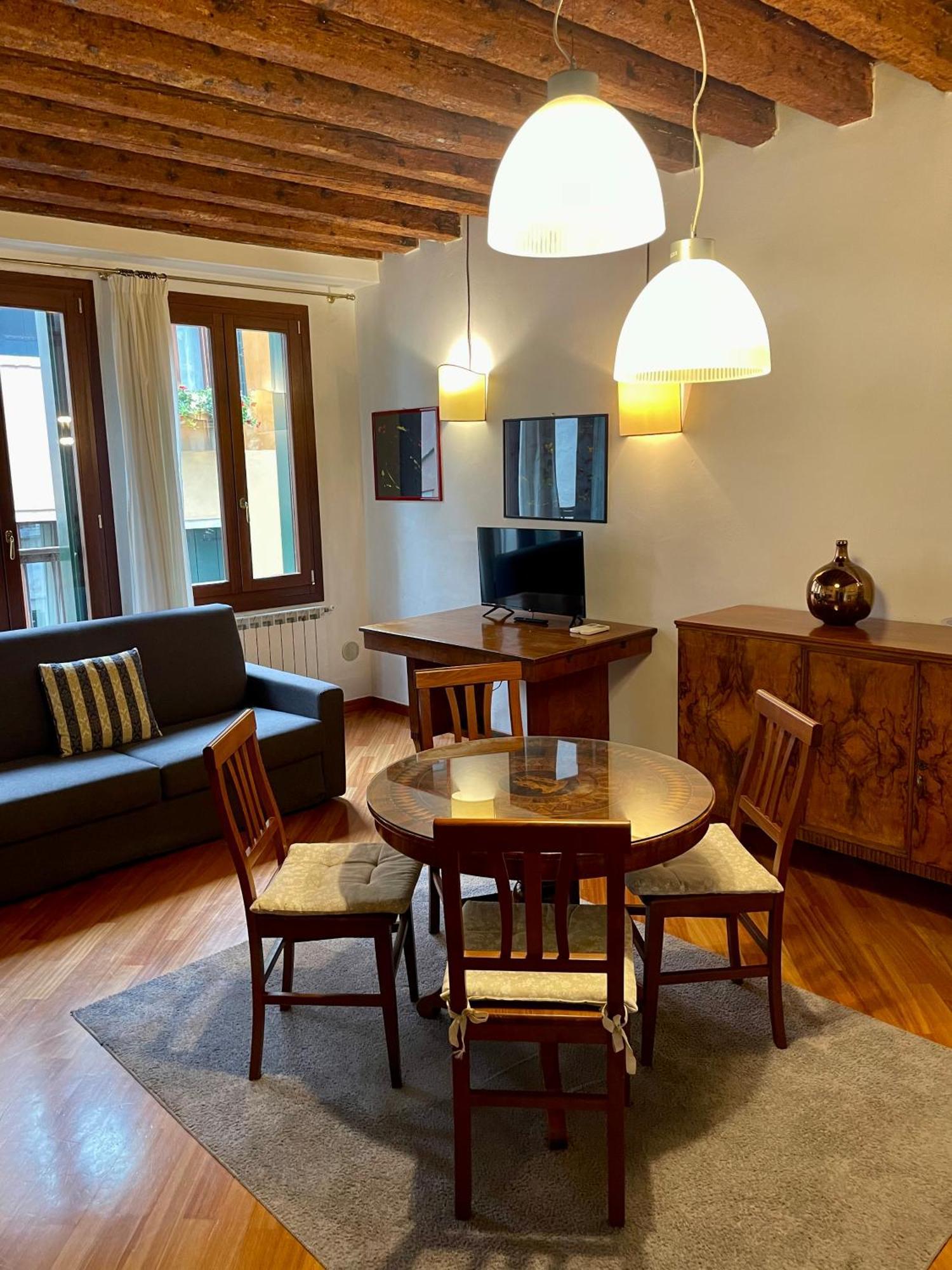 Furlani Apartment 4 Venesia Bagian luar foto