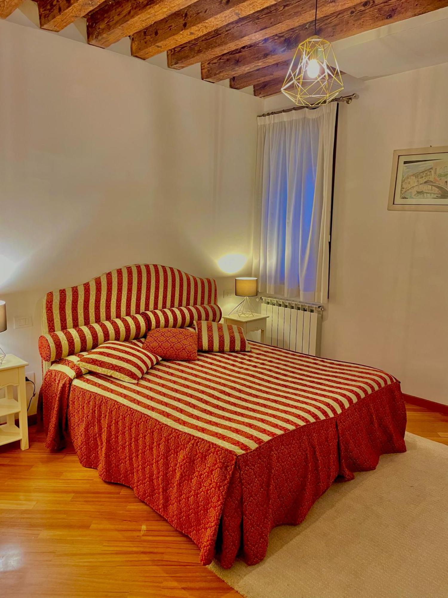 Furlani Apartment 4 Venesia Bagian luar foto