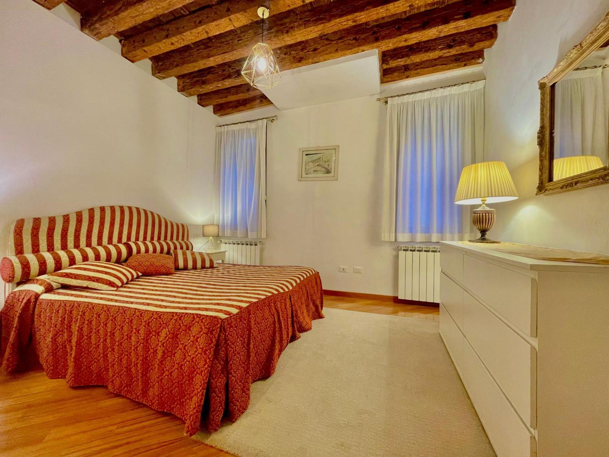 Furlani Apartment 4 Venesia Bagian luar foto